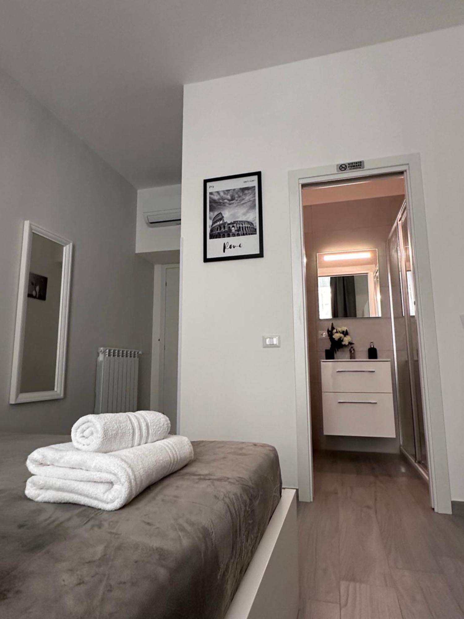 Roma Centro Softrooms Guest House Affittacamere Exteriér fotografie