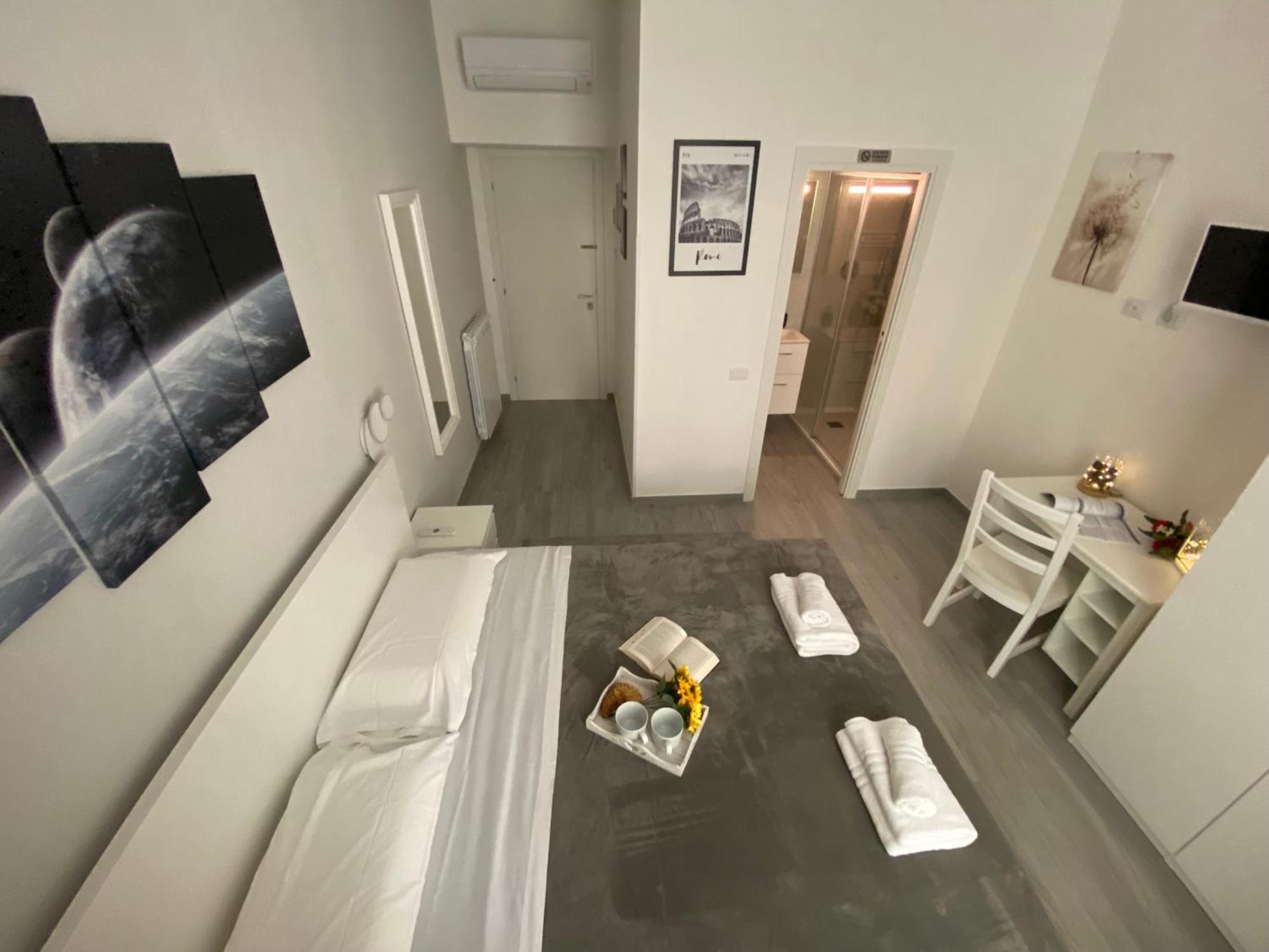 Roma Centro Softrooms Guest House Affittacamere Exteriér fotografie